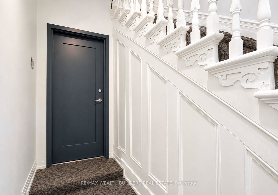 211-jarvis-street-toronto-ontario-c13415606