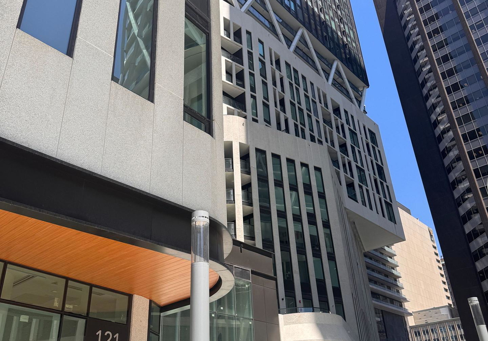 121-st-patrick-street-toronto-ontario-c13415700