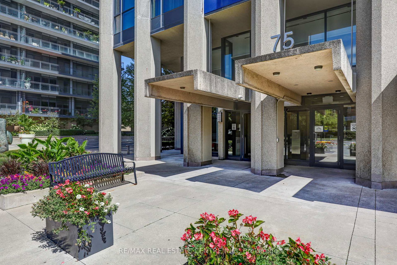 75-the-donway-w-north-york-ontario-c13415798
