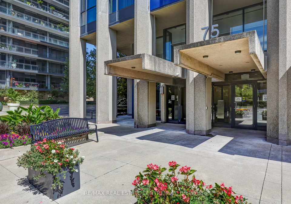 75-the-donway-w-north-york-ontario-c13415798