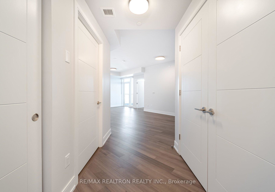 2525-bathurst-street-toronto-ontario-c13415994