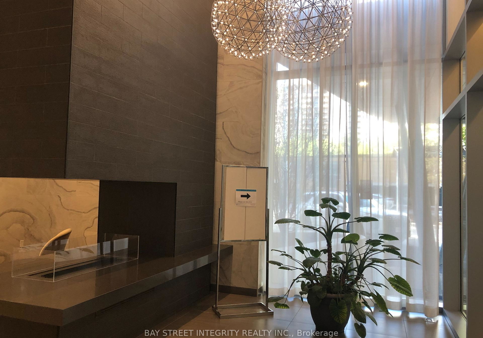 5180-yonge-street-toronto-ontario-c13416000