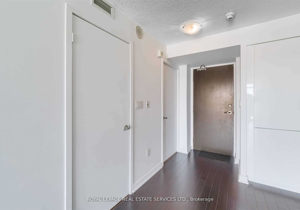 25-capreol-court-toronto-ontario-c13416060