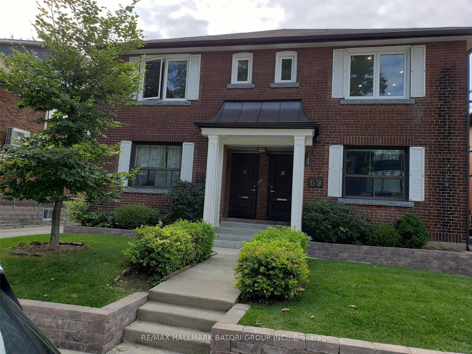 69-burnaby-boulevard-toronto-ontario-c13416296