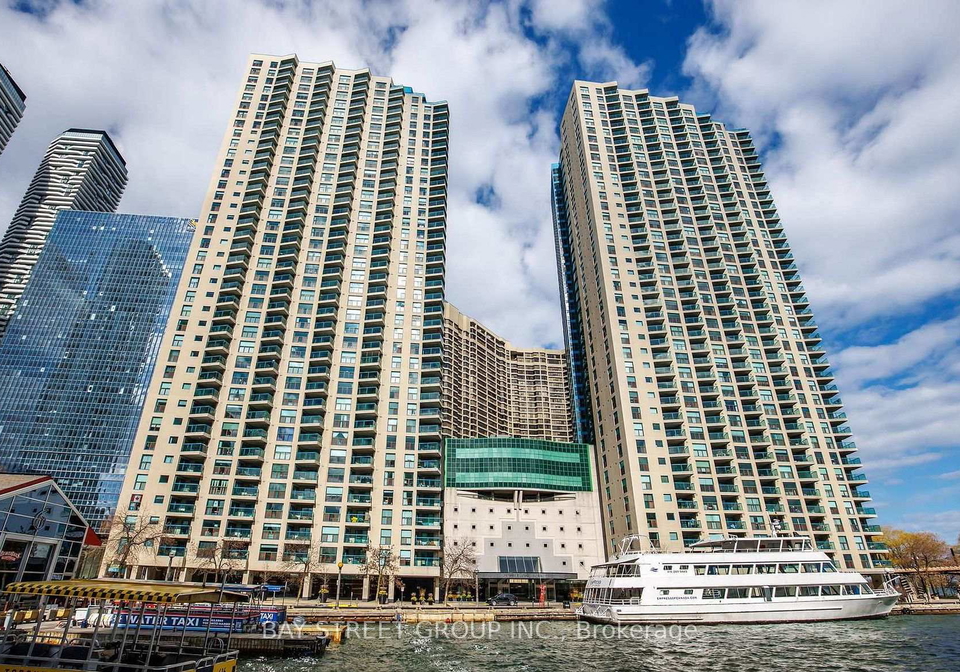 77-harbour-square-toronto-ontario-c13416394