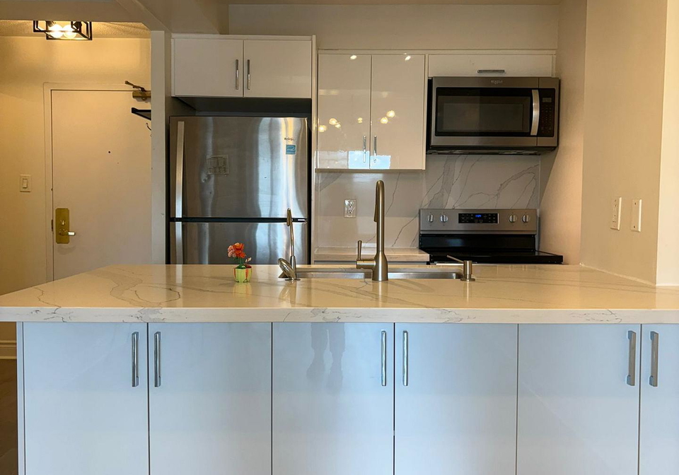 887-bay-street-toronto-ontario-c13416408
