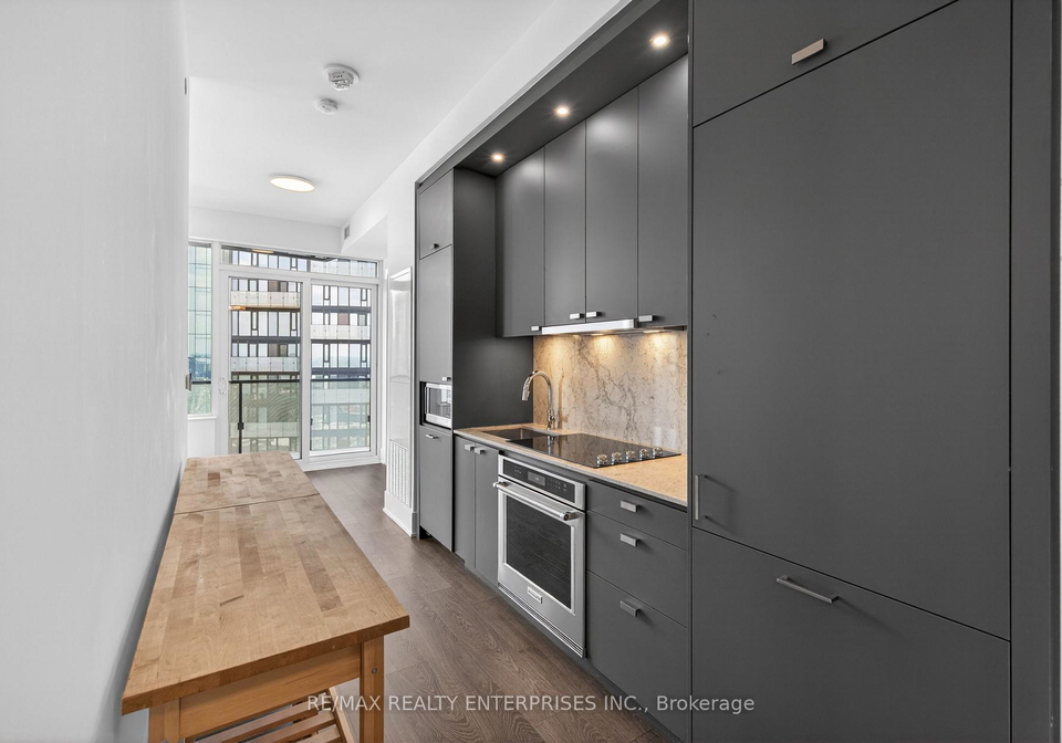 470-front-street-w-toronto-ontario-c13416610
