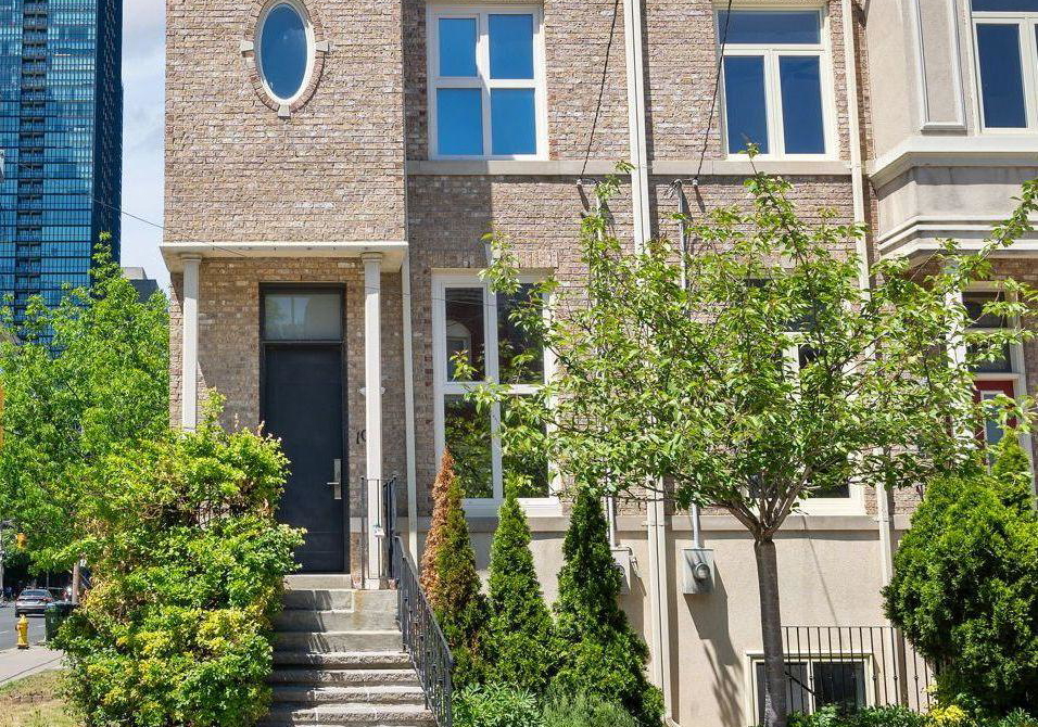 102-earl-place-toronto-ontario-c13416798