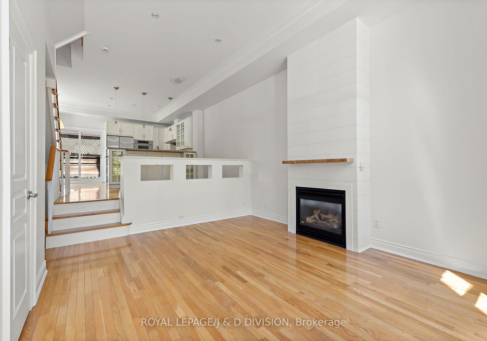102-earl-place-toronto-ontario-c13416798