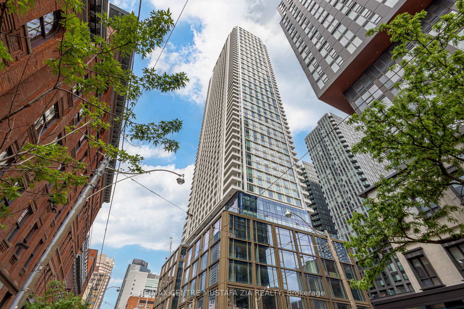 88-queen-street-e-toronto-ontario-c13416832