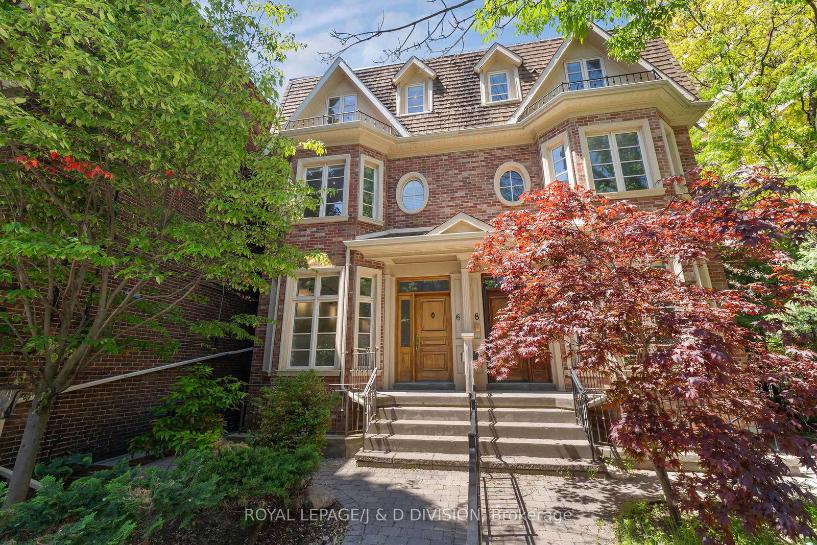 6-huntley-street-toronto-ontario-c13416864