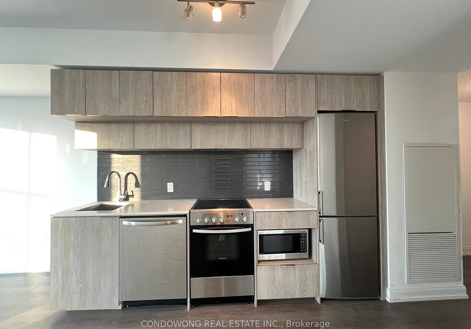 181-dundas-street-e-toronto-ontario-c13416878