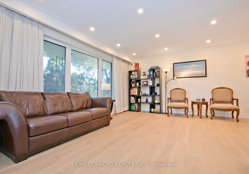 19-oldborough-circle-north-york-ontario-c13417106