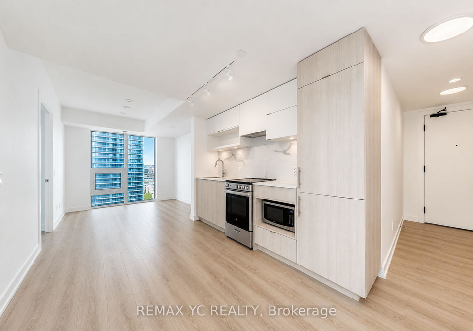 100-queen-street-e-toronto-ontario-c13417144