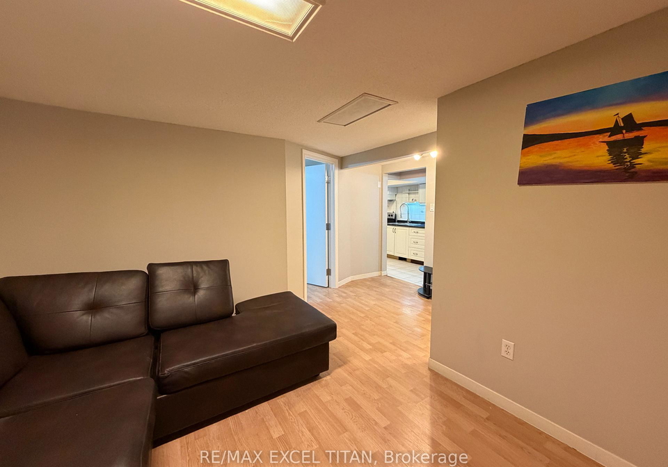 251-shawnee-circle-north-york-ontario-c13417568
