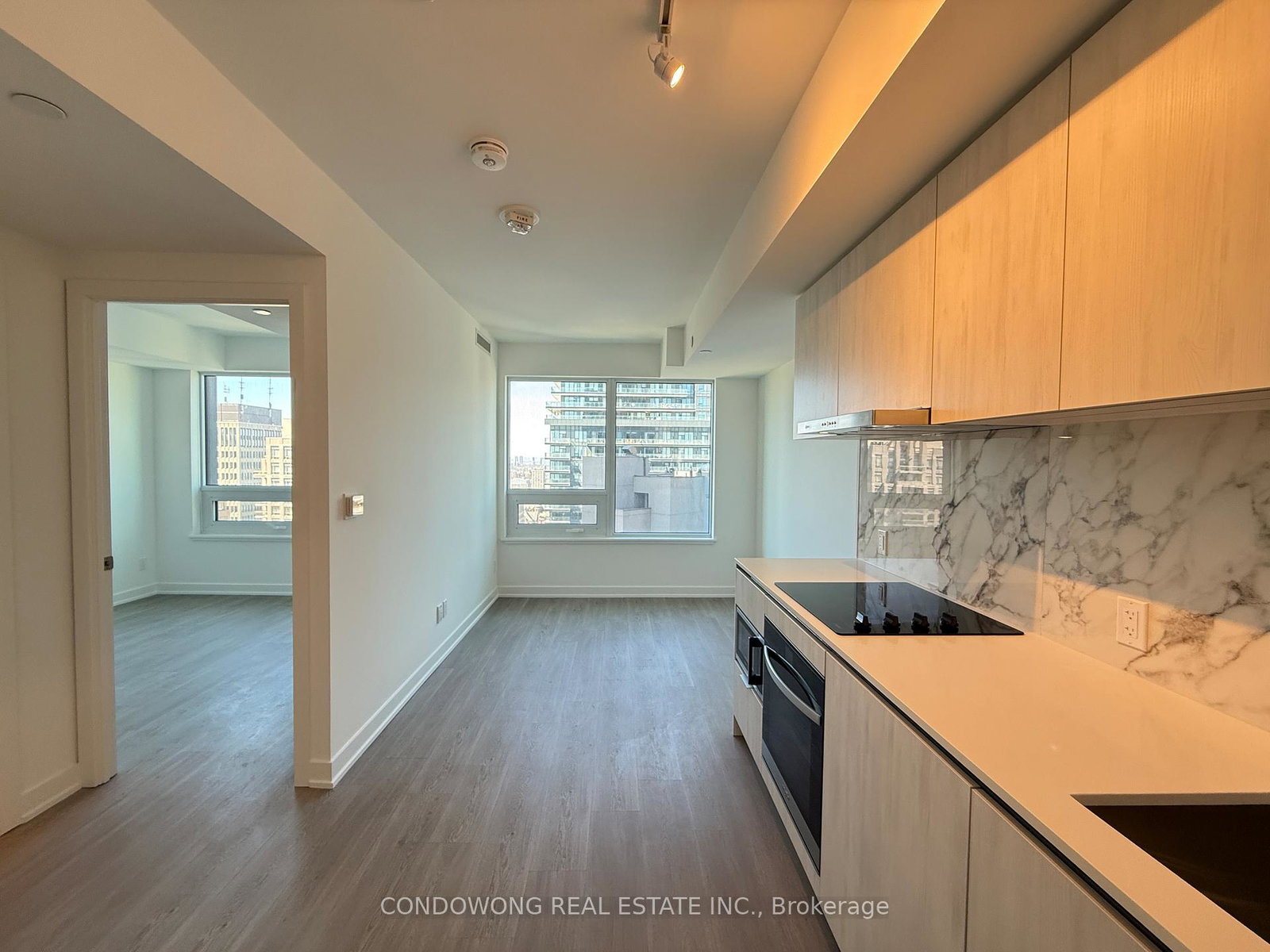8-wellesley-street-w-toronto-ontario-c13417590