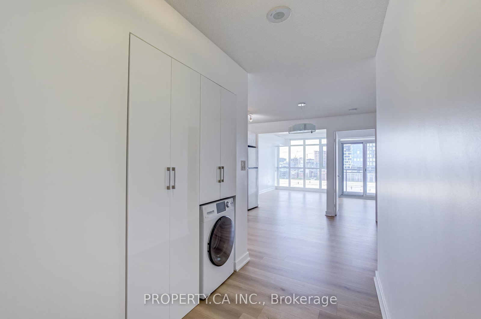 10-capreol-court-toronto-ontario-c13417596