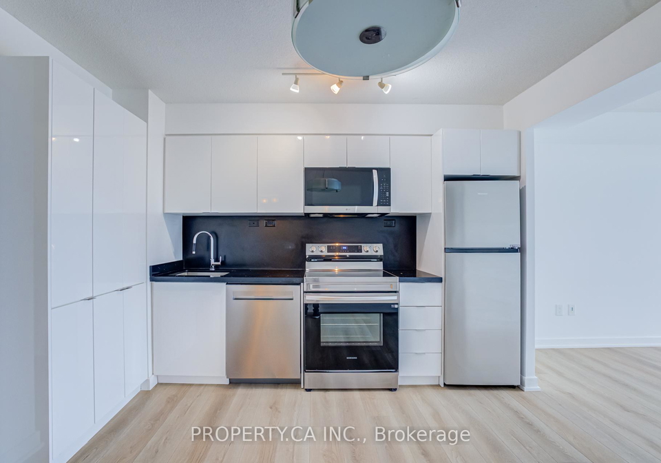 10-capreol-court-toronto-ontario-c13417596