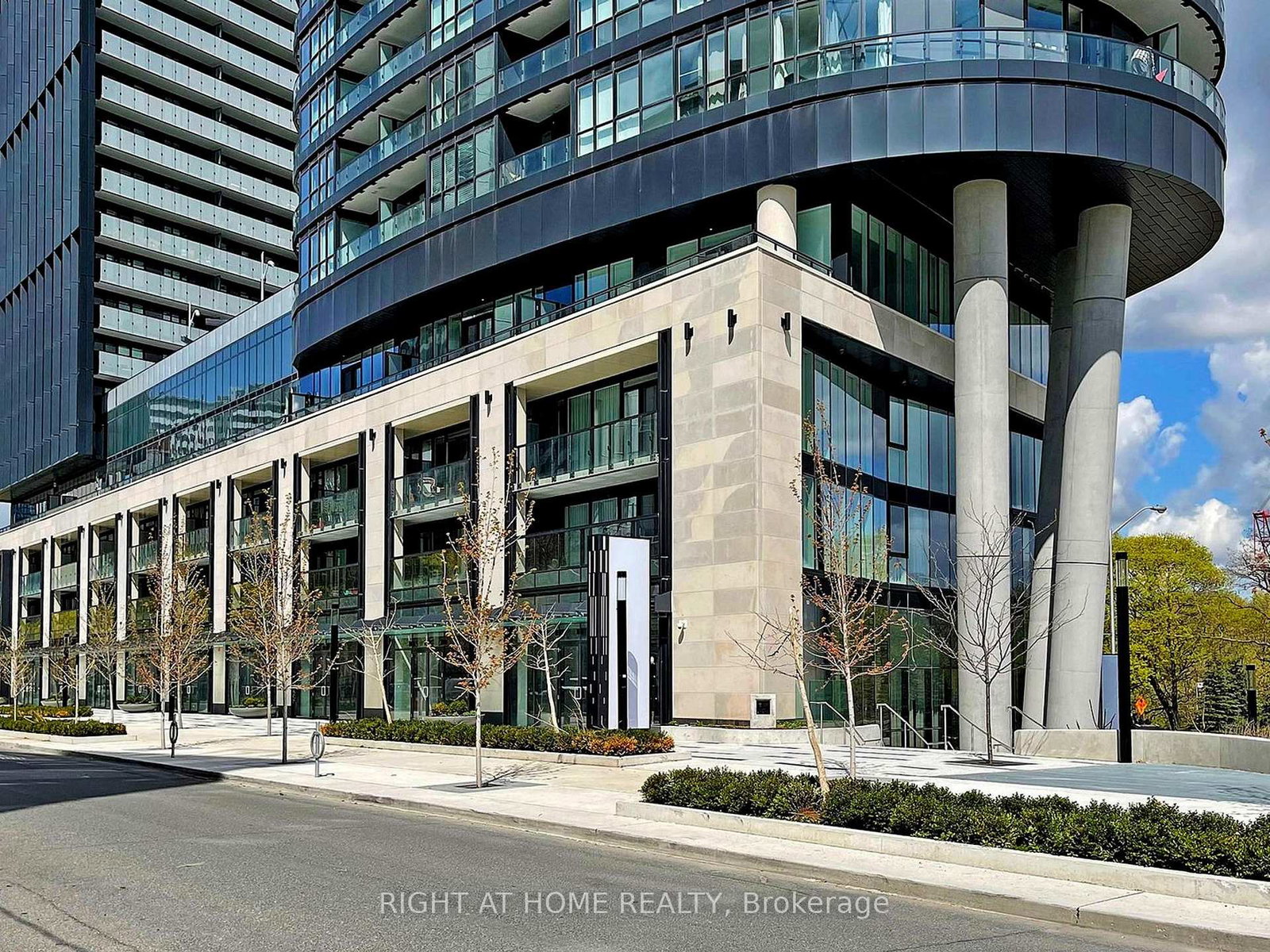 585-bloor-street-e-toronto-ontario-c13417730