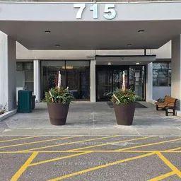 715-don-mills-road-east-york-ontario-c13417788