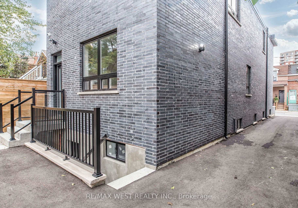 268-sterling-road-toronto-ontario-c13417842