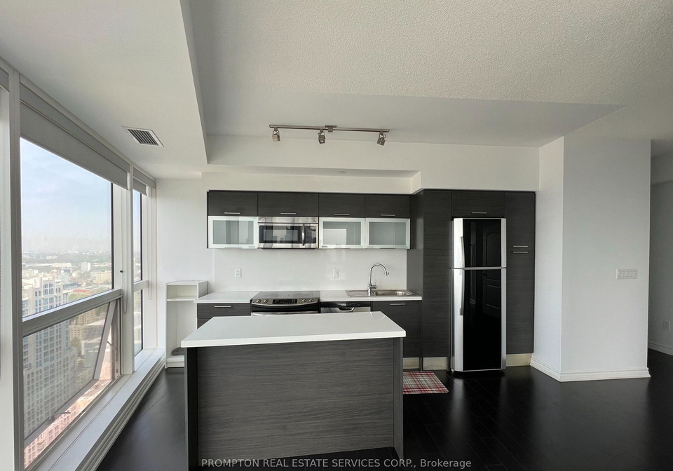 386-yonge-street-toronto-ontario-c13417880