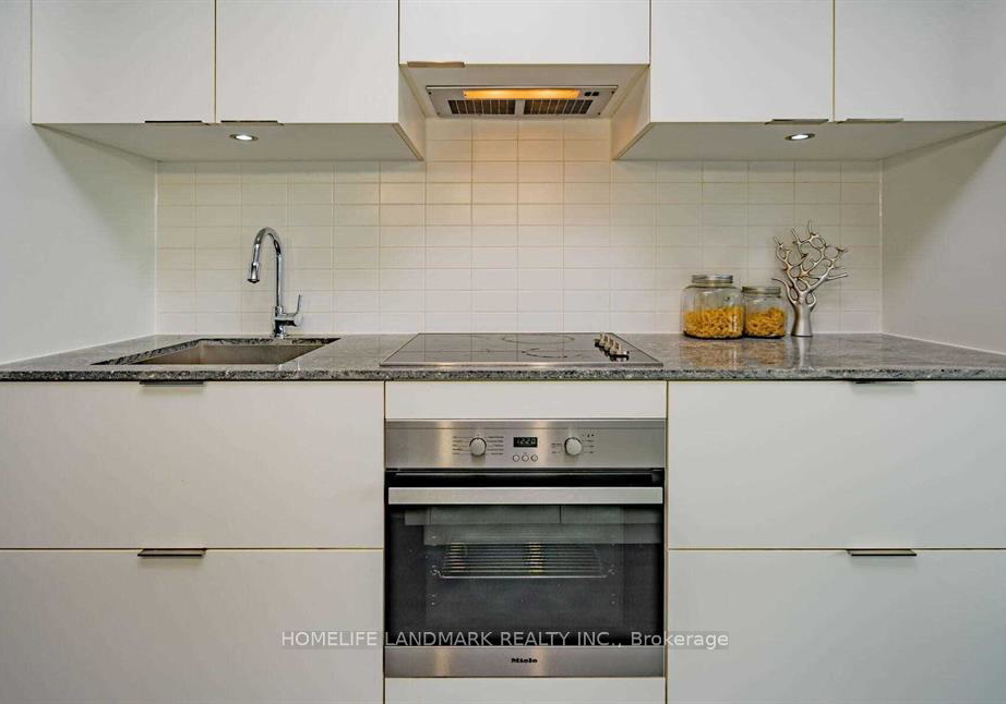 5-st-joseph-street-toronto-ontario-c13418026
