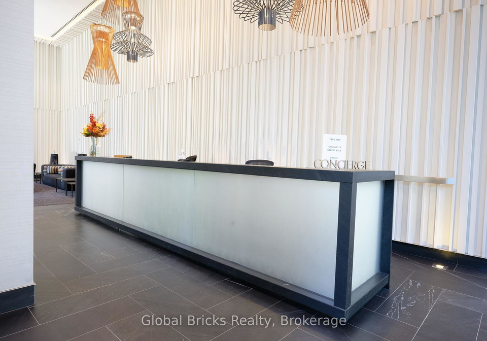 42-charles-street-e-toronto-ontario-c13418068