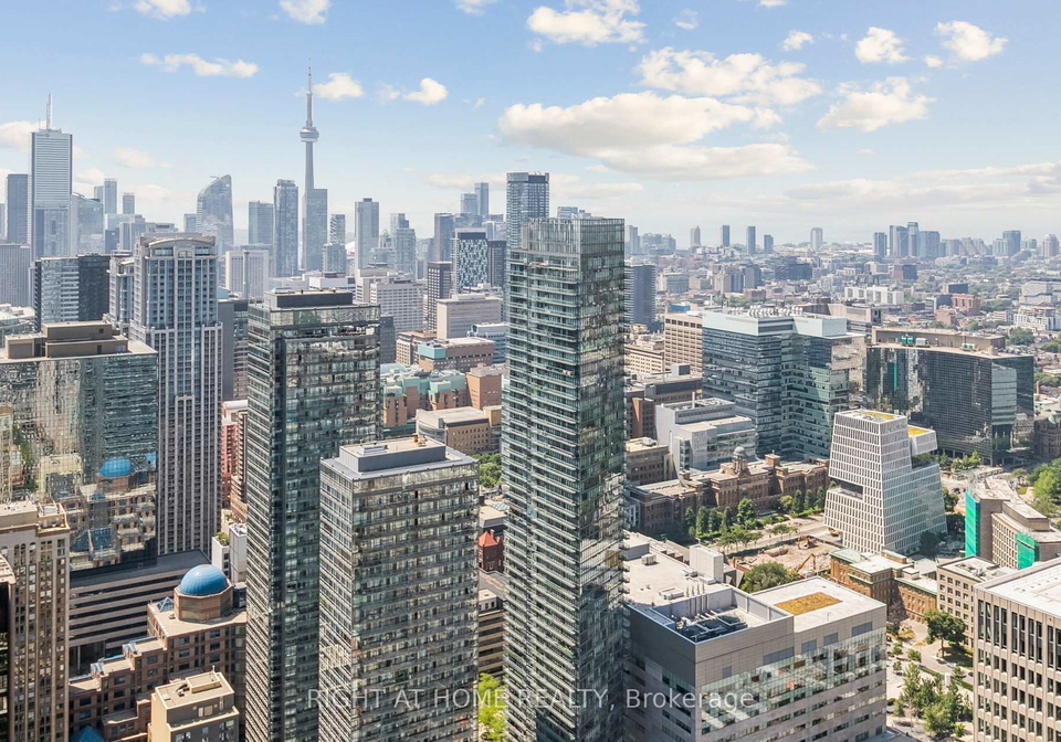 11-wellesley-st-w-avenue-toronto-ontario-c13418232