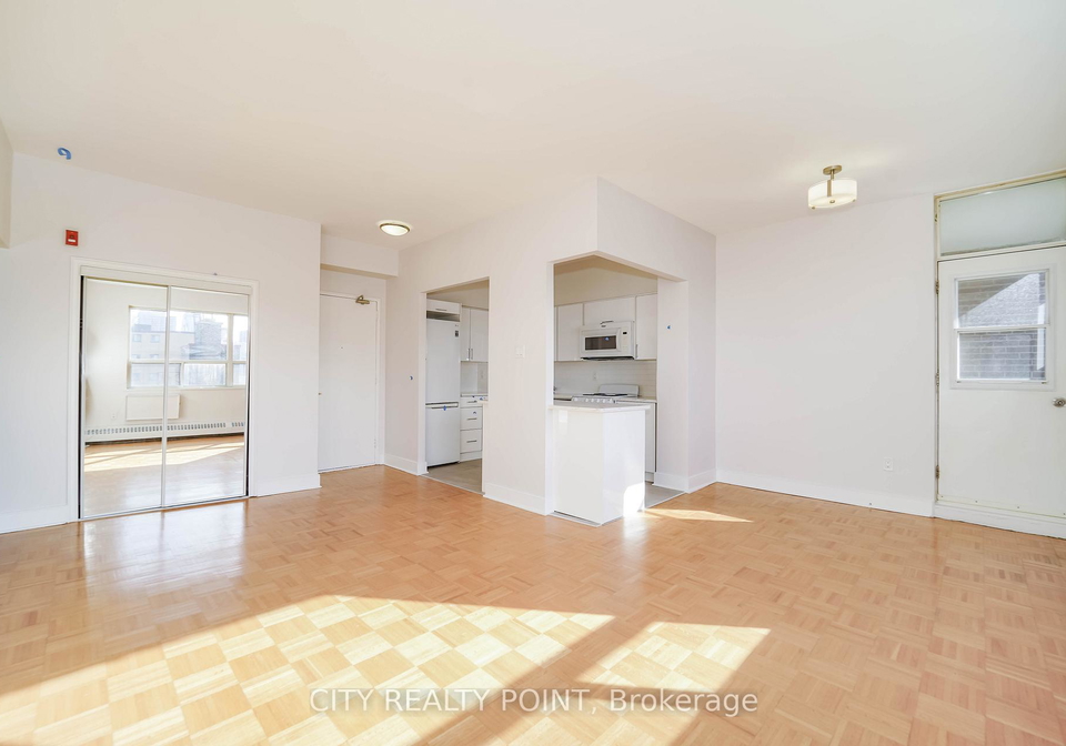 490-eglinton-avenue-e-toronto-ontario-c13418324