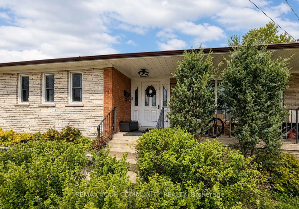7-digby-court-toronto-ontario-c13418678