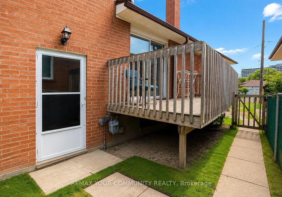 7-digby-court-toronto-ontario-c13418678