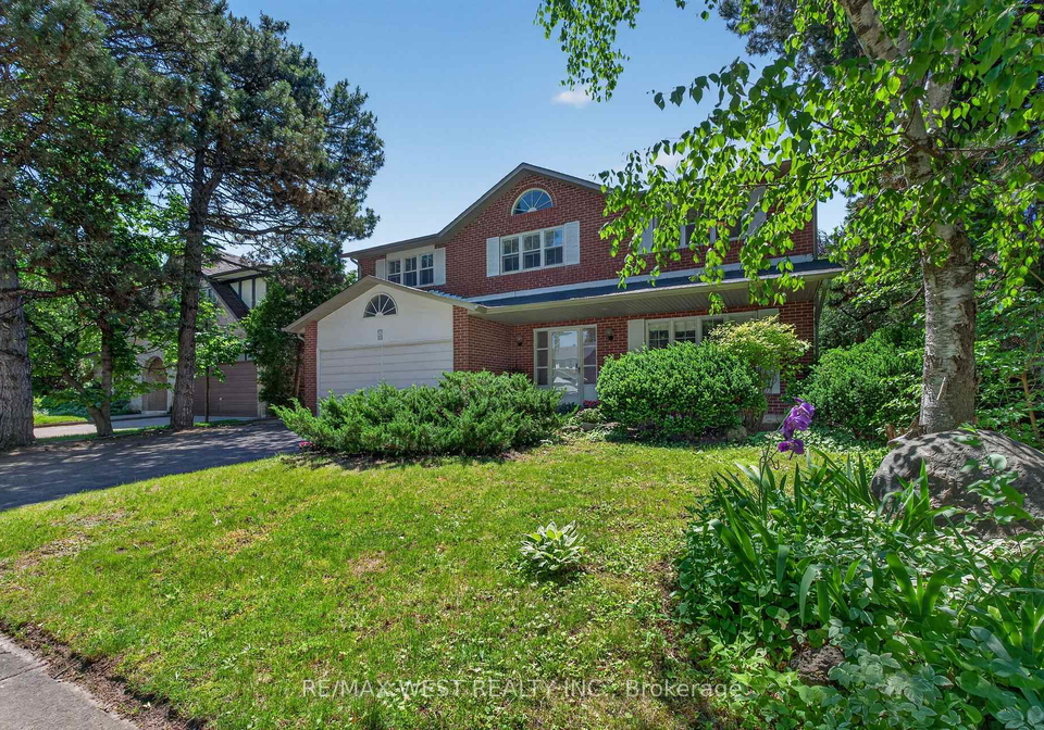 9-harlington-road-n-north-york-ontario-c13419482