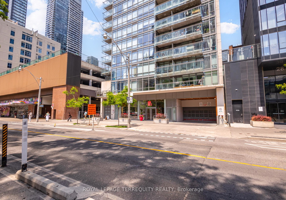 22-wellesley-street-e-toronto-ontario-c13420156