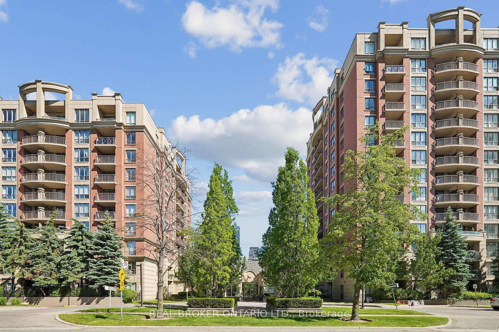 51-harrison-garden-boulevard-north-york-ontario-c13420494