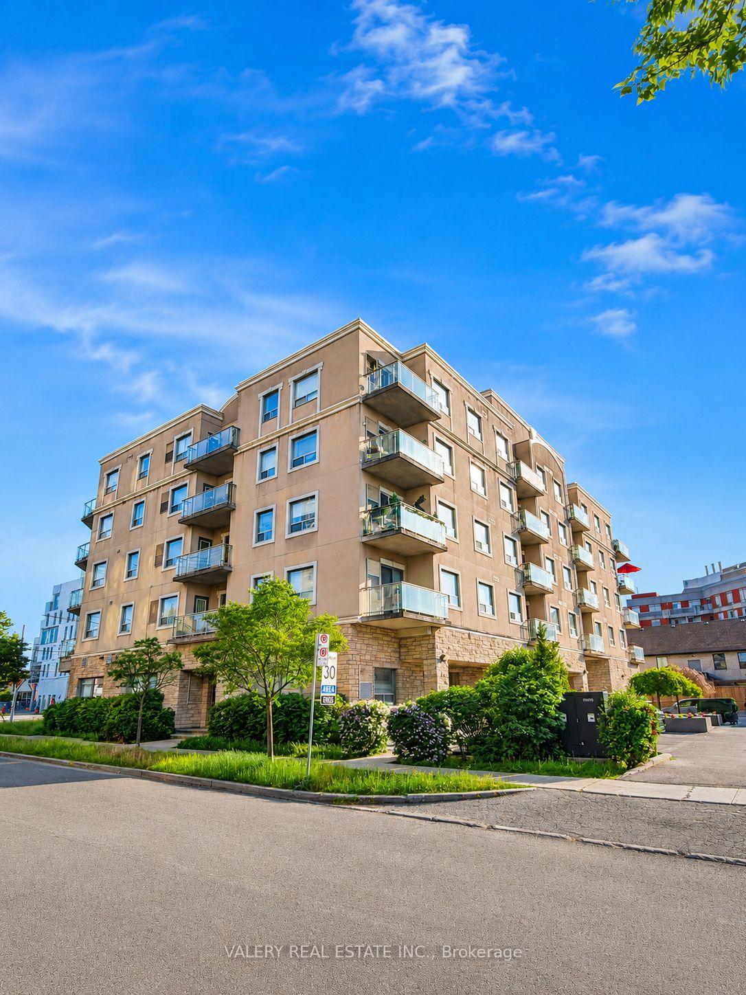 778-sheppard-avenue-w-toronto-ontario-c13420536