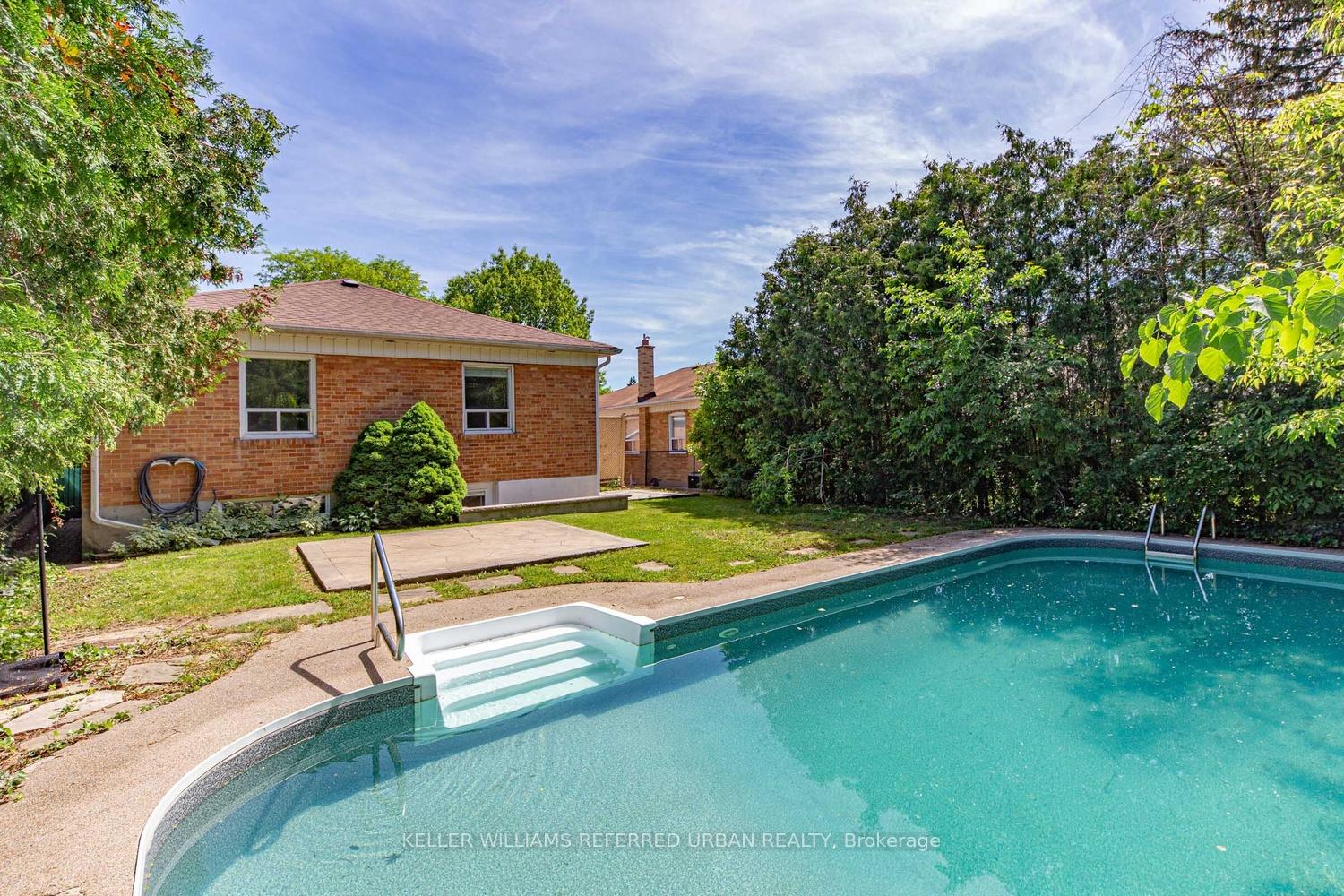 202-park-home-avenue-toronto-ontario-c13420572