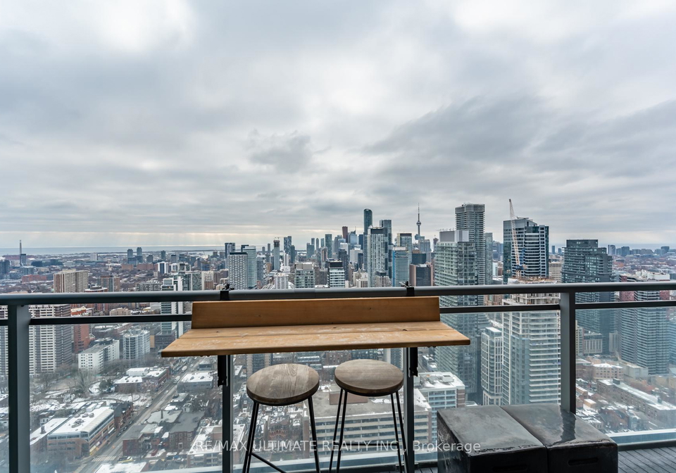 45-charles-street-e-toronto-ontario-c13420664