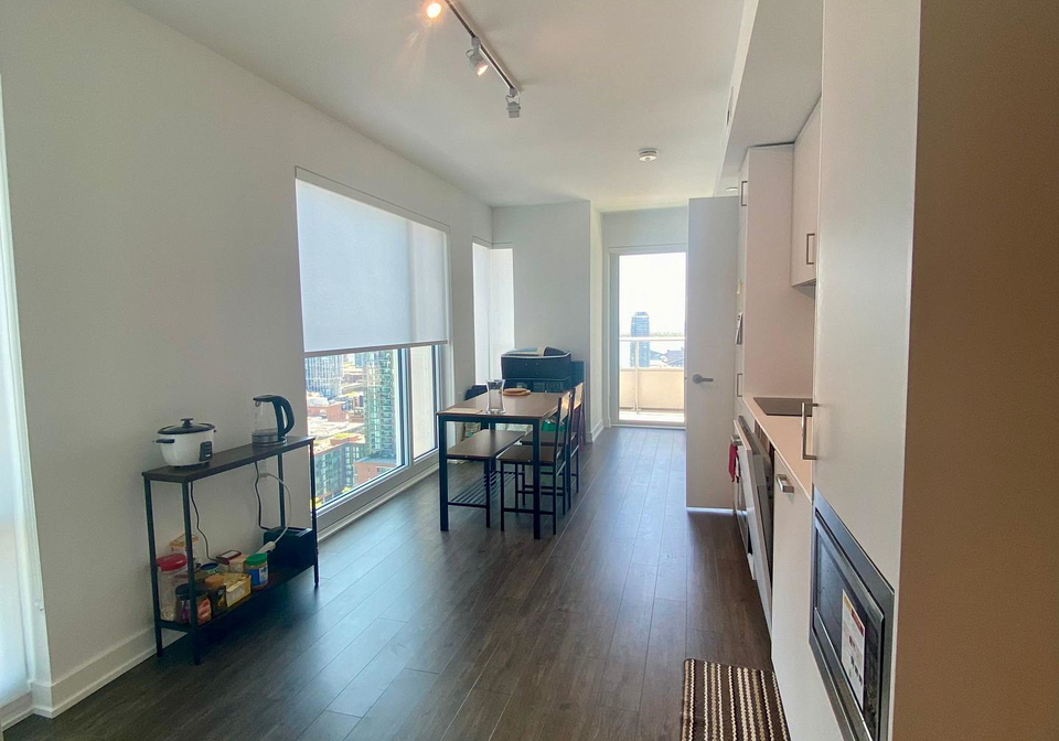 88-queen-street-e-toronto-ontario-c13420784