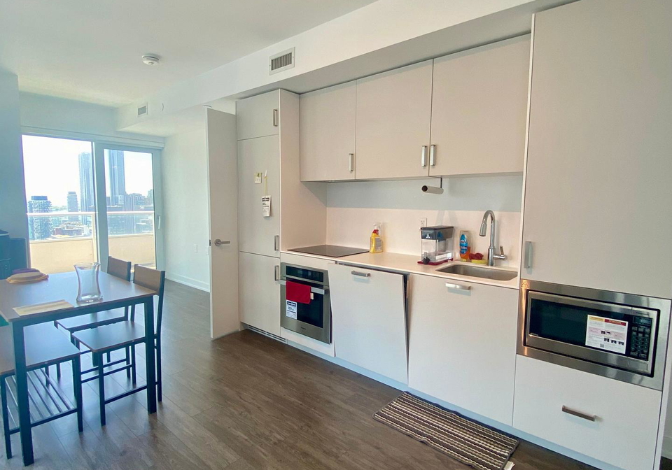 88-queen-street-e-toronto-ontario-c13420784