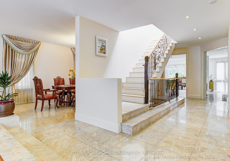 215-olive-avenue-s-north-york-ontario-c13420894
