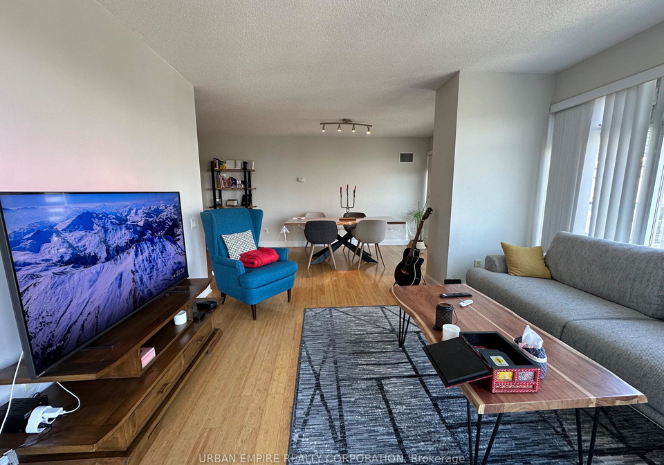 2181-yonge-street-toronto-ontario-c13421006