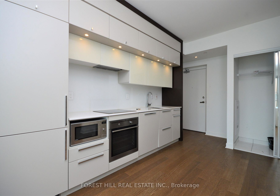 15-grenville-street-toronto-ontario-c13421010