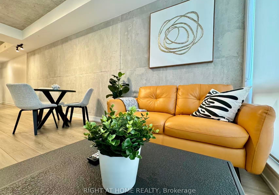 458-richmond-street-w-toronto-ontario-c13421086