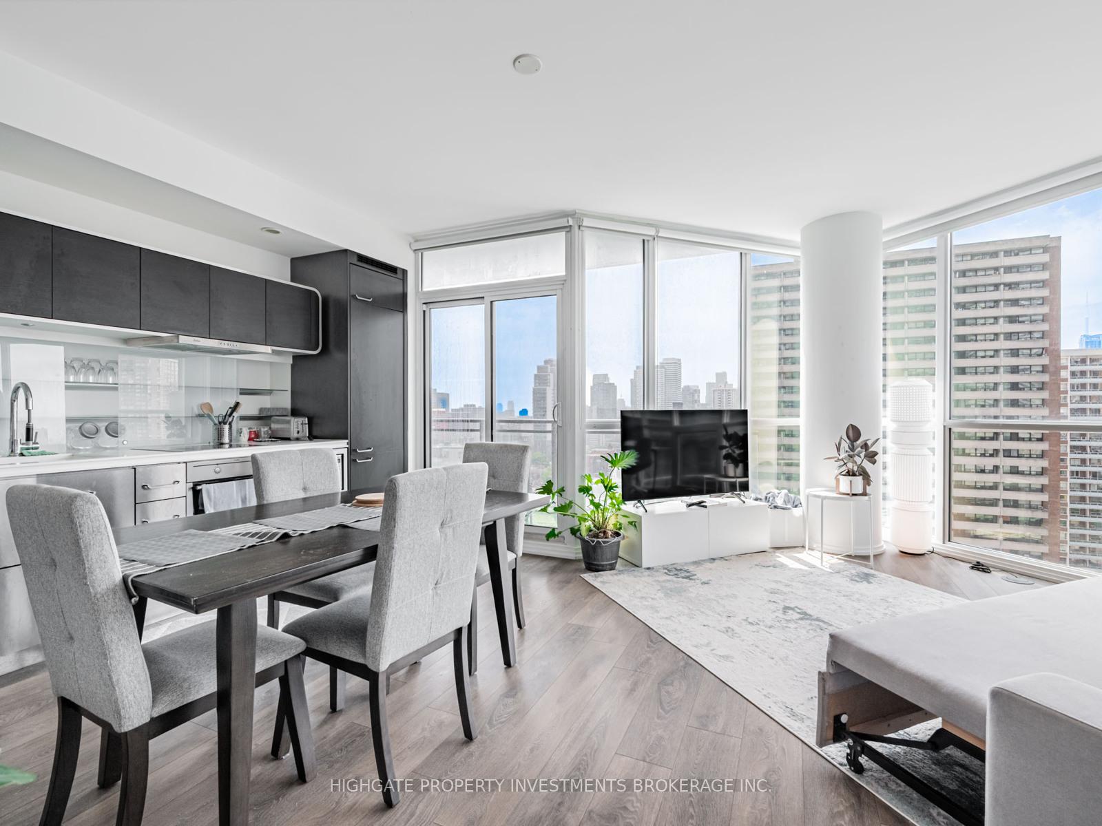 45-charles-street-e-toronto-ontario-c13421108