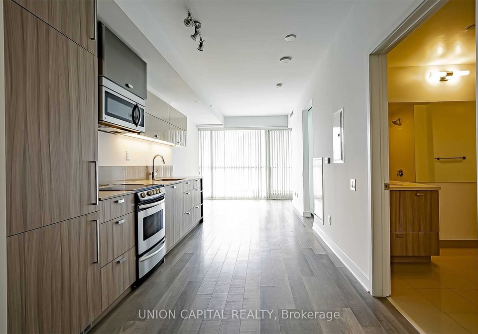 290-adelaide-street-w-toronto-ontario-c13421128