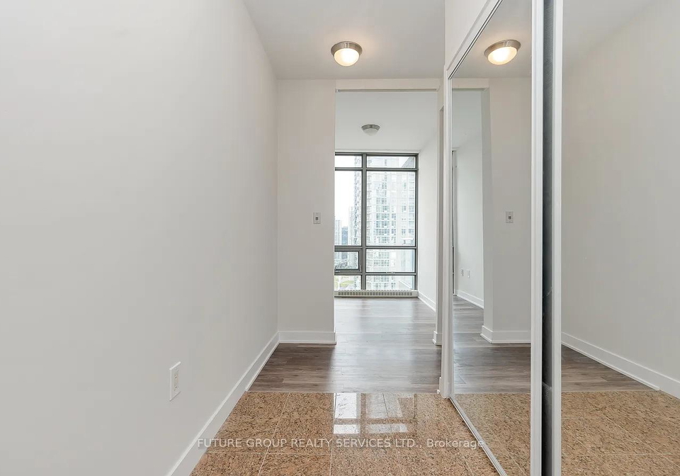 5-mariner-terrace-toronto-ontario-c13421152