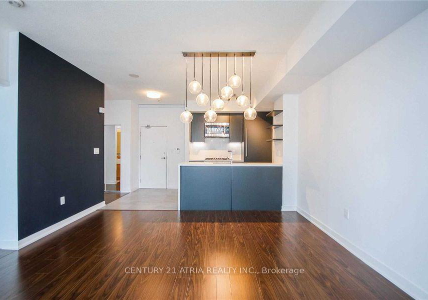 9-spadina-avenue-toronto-ontario-c13421284