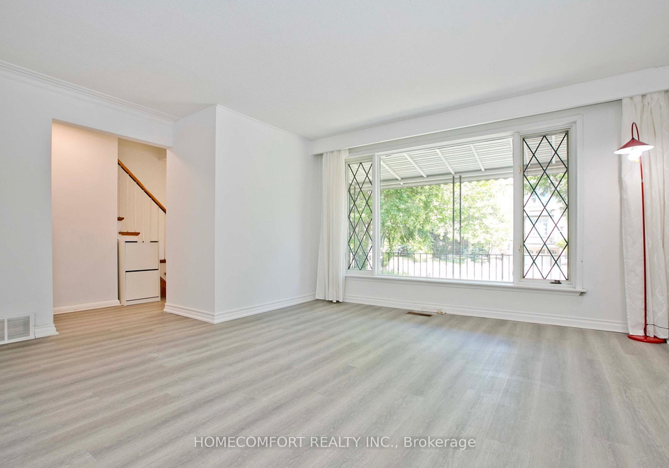 247-parkview-avenue-north-york-ontario-c13421294