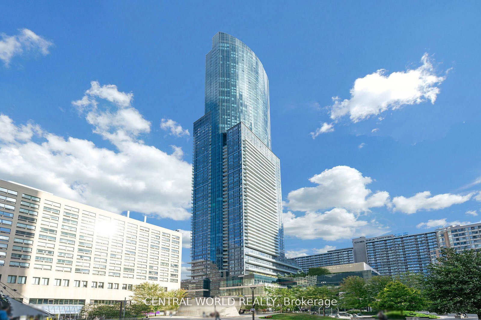 386-yonge-street-toronto-ontario-c13421326